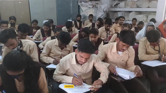एम. ए. हिंदी द्वितीय एवं चतुर्थ सेमेस्टर का प्रथम आंतरिक मूल्यांकन परीक्षा